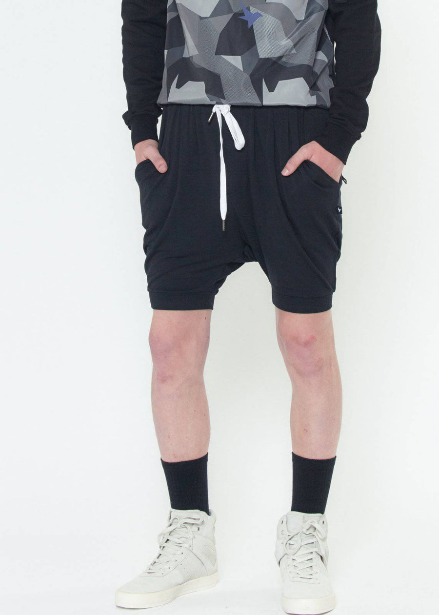 Konus Men's Rib Cuffed Shorts in Light Weight Knit Fabric in Black - shopatkonus