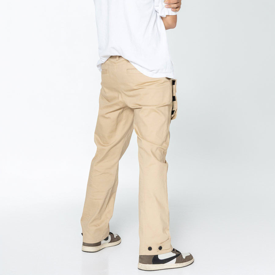 Konus Men's Cargo Pants with Removable Pocket in Khaki - shopatkonus