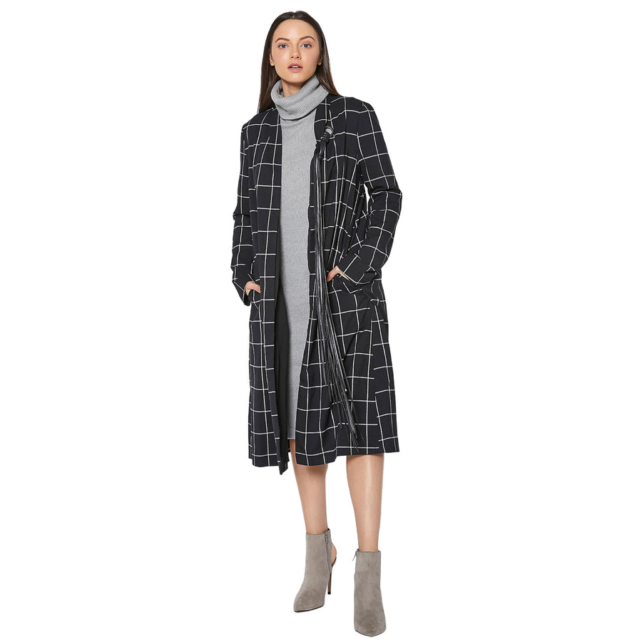 Women's Minimalist Grid Longline Coat In Black - shopatkonus