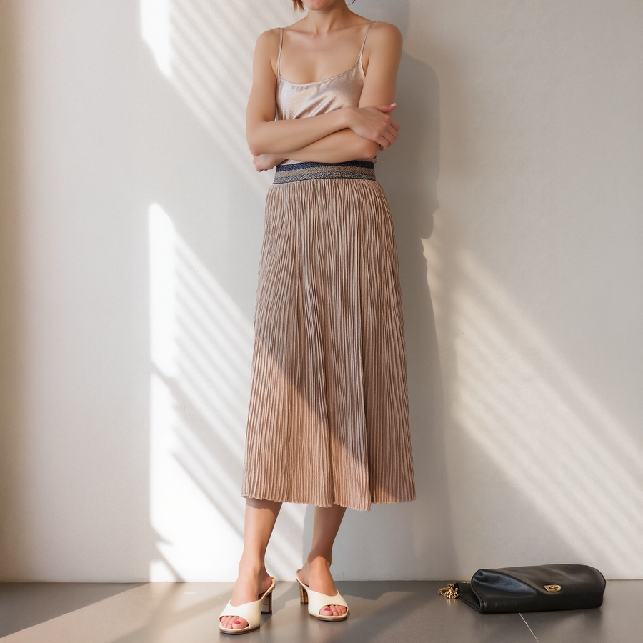 Women's Glitter Waistband Pleated Skirt in Champagne