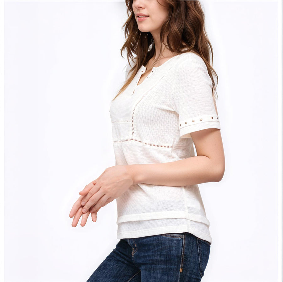 Ro & De Women's Trim Detail Split V Neck Top - shopatkonus