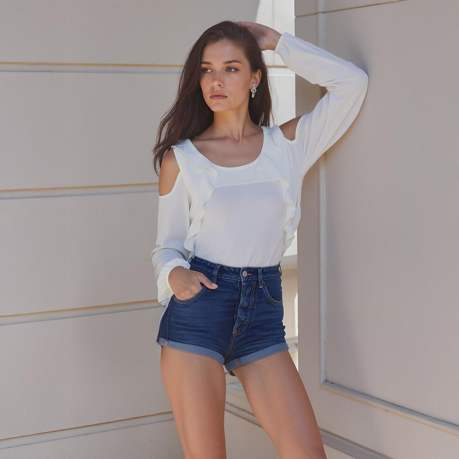 Women's Long Sleeve Open Shoulder Top In Ivory - shopatkonus