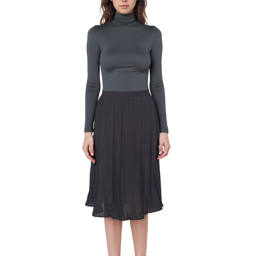 Women's Turtle Neck Fitted Top - shopatkonus