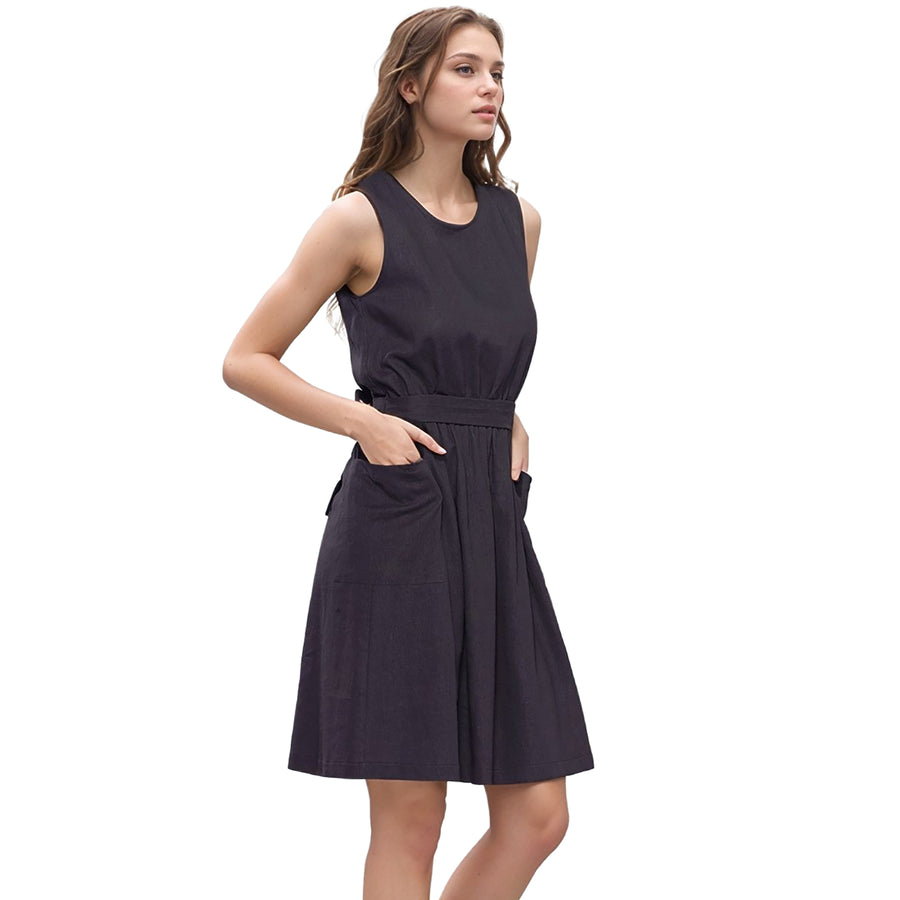 Pleione Women's Sleeveless Pocketed Midi Dress