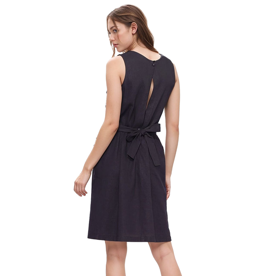 Pleione Women's Sleeveless Pocketed Midi Dress