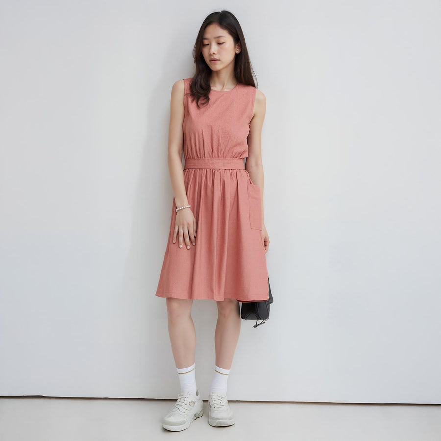 Pleione Women's Sleeveless Pocketed Midi Dress - shopatkonus