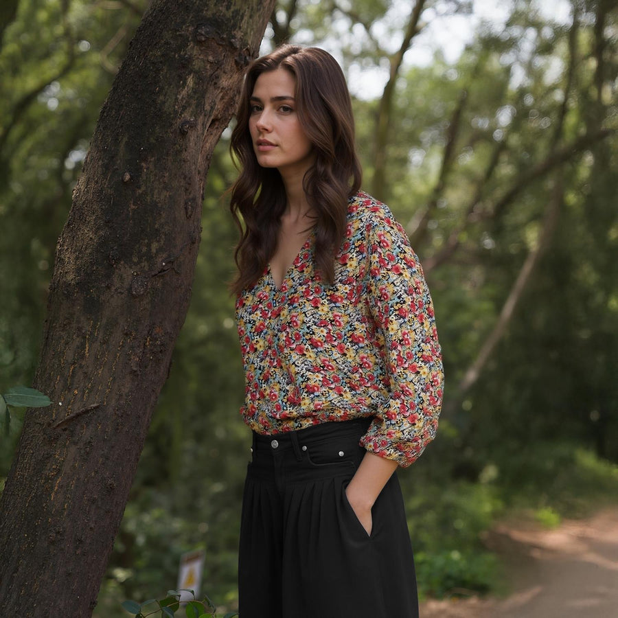 Pleione Women's V-Neck Printed Bodysuit - shopatkonus