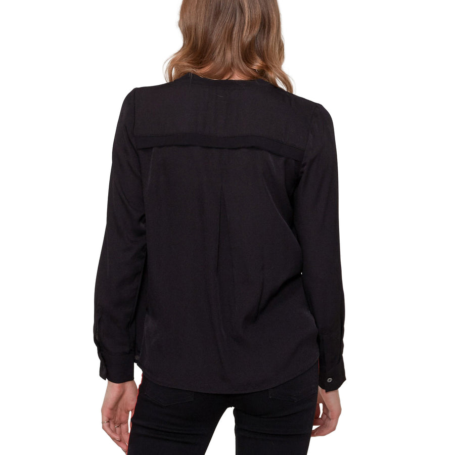 Women's V-Neck Surplice Blouse In Black - shopatkonus