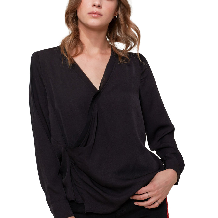 Women's V-Neck Surplice Blouse In Black - shopatkonus