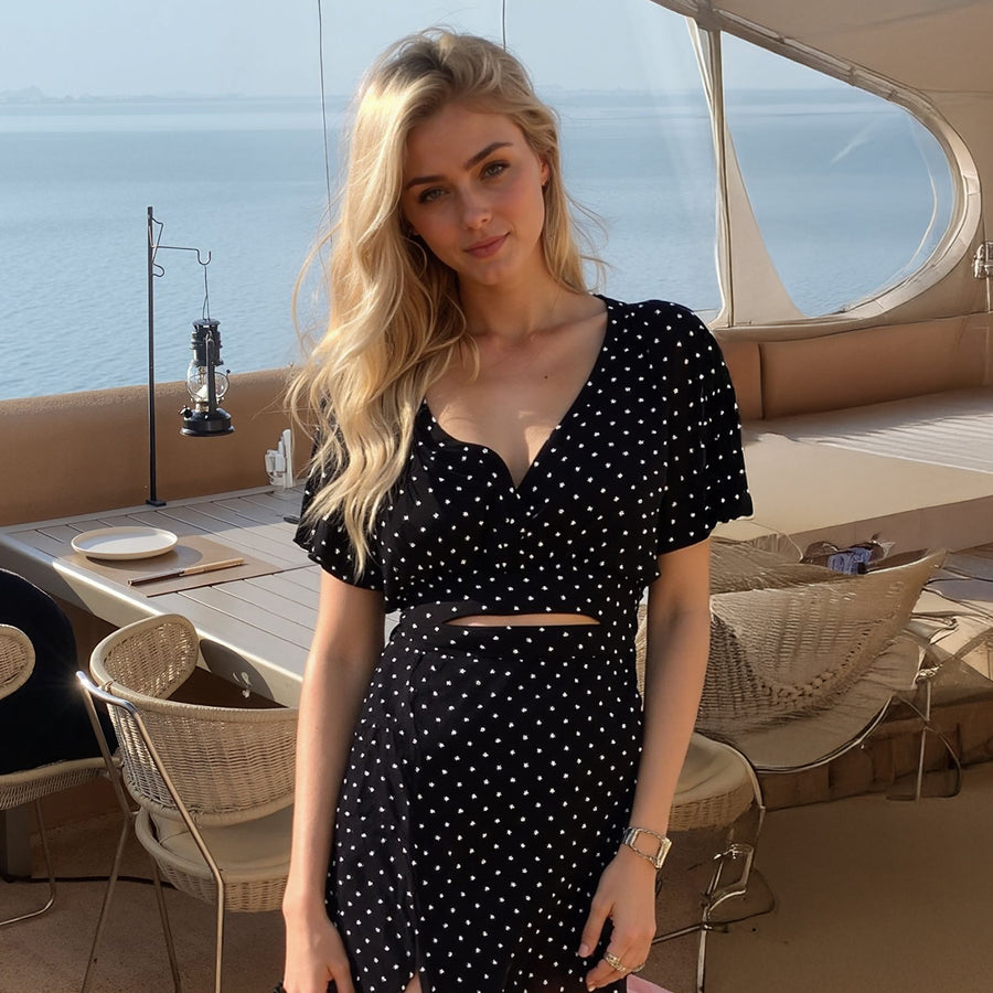 Women's Cape Sleeve V-Neck Crop Blouse In Navy