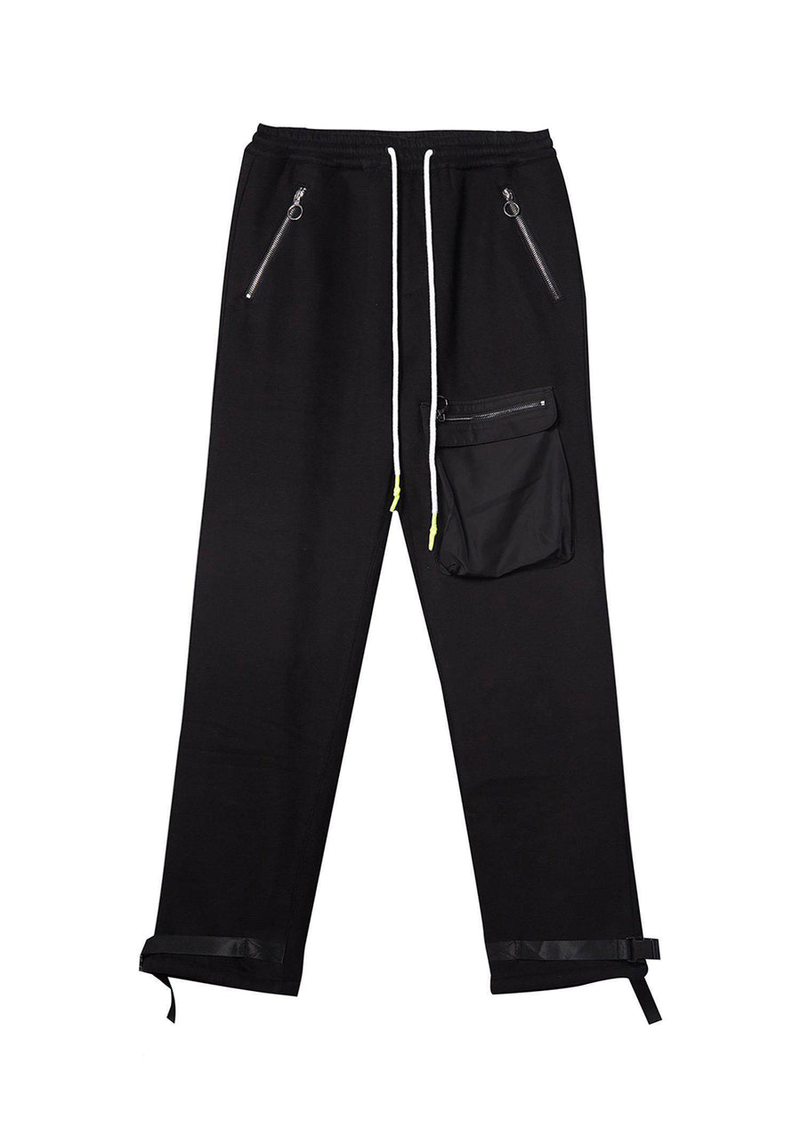 Konus Men's Bellow Pocket Sweatpants in Black - shopatkonus