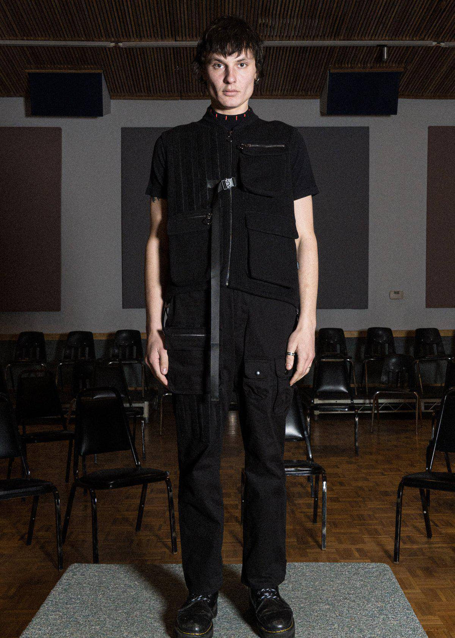 Konus Men's Cargo Pants with Removable Pocket in Black - shopatkonus