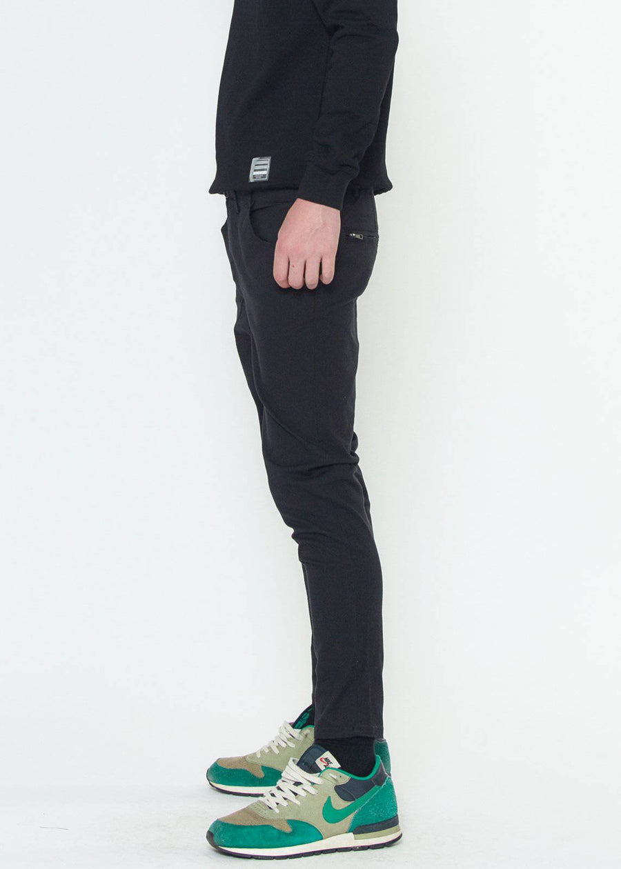 Konus Men's Chino Pant With Asymmetrical Zipper Fly in Black - shopatkonus
