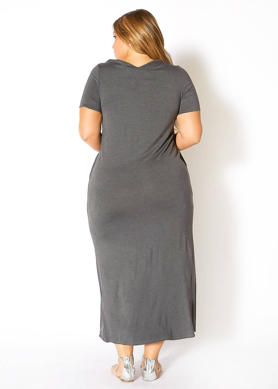 Plus Size V-neck Short Sleeve Maxi Dress With Pockets - shopatkonus