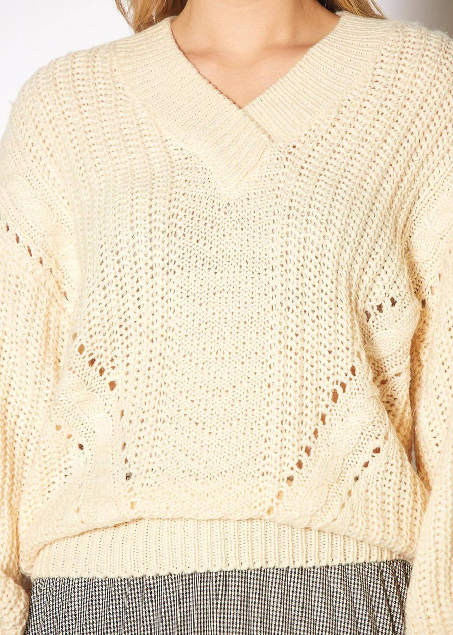 Pleione Womens Loose Knit Sweater in Cream