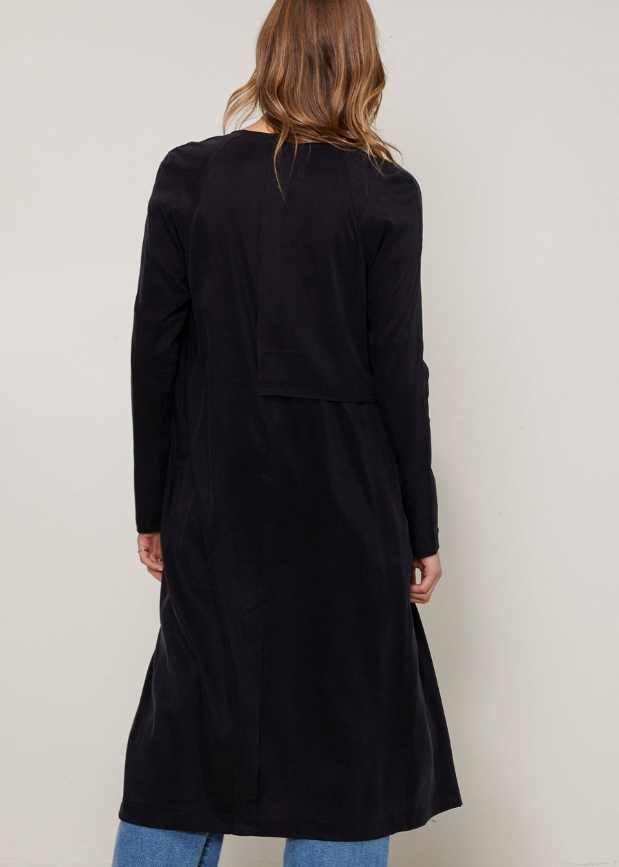 Women's Wrap Trench Coat In Black - shopatkonus
