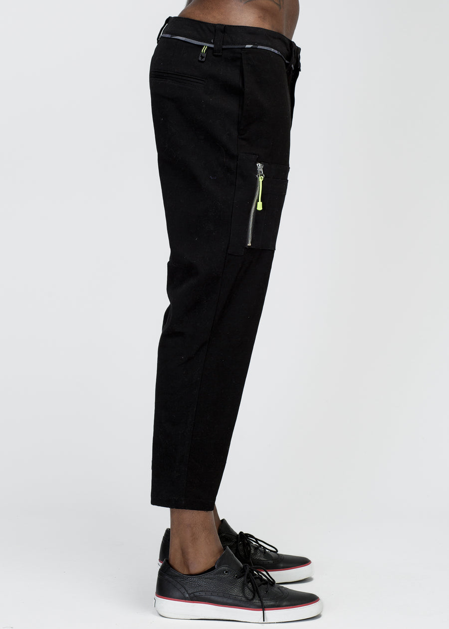 Konus Men's Cropped Side Zip Pants in Black - shopatkonus