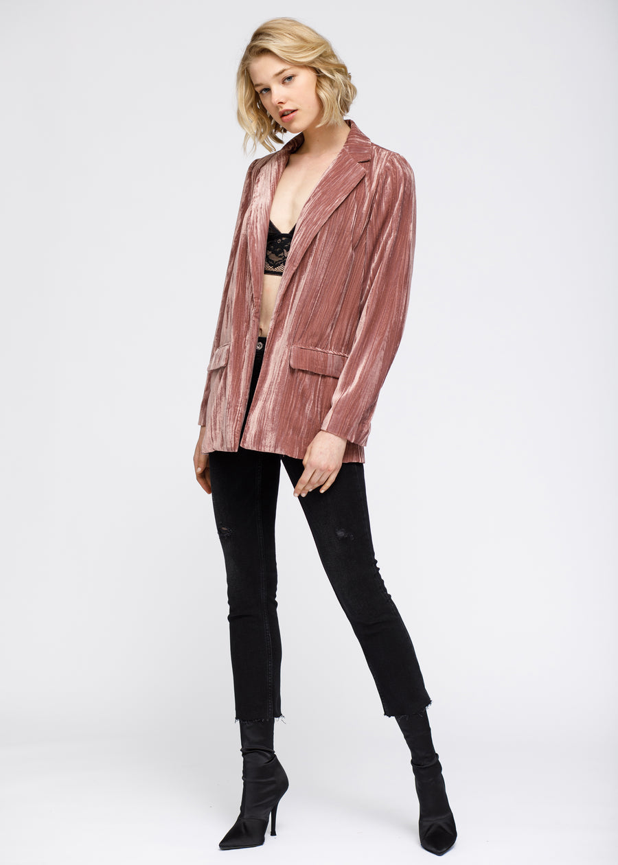 Women's Velvet Blazer With Flap Pockets In Rogue - shopatkonus